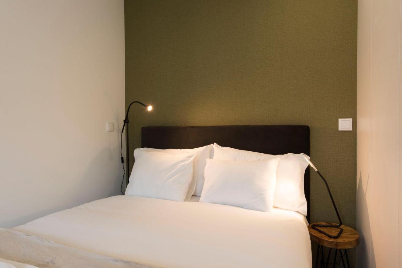 Lovelystay - Modern Loft With Gym & Free Parking Minutes Away From Cbd OOporto Exterior foto